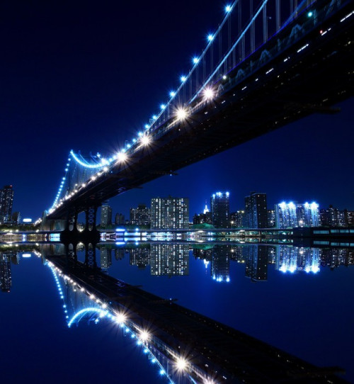 Fototapeta New york city i panoramę Manhattan Bridge w nocy