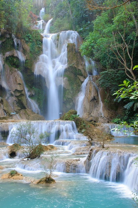 Fototapeta Wodospad w lesie w Luang Prabang, Lao