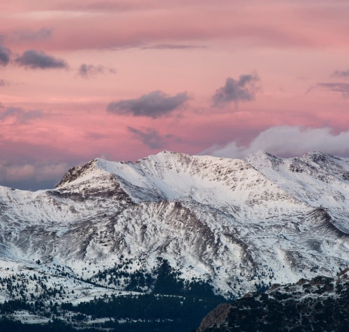 Fototapeta Panorama górska we Włoszech podczas zachodu słońca. piękny naturalny krajobraz w górach Włochy