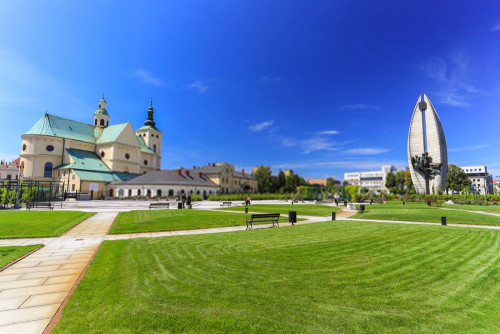 Fototapeta Trawa, punkt orientacyjny i trawnik