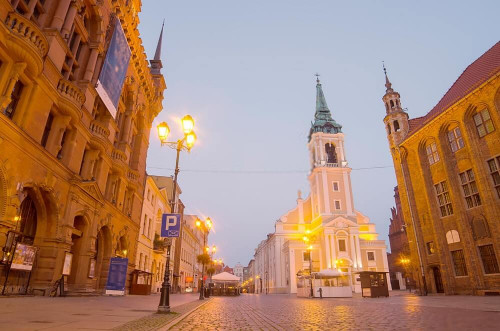 Fototapeta Płonące światła w Toruniu