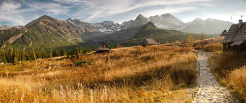 Fototapeta Górzyste formy terenu, naturalny krajobraz i Góra