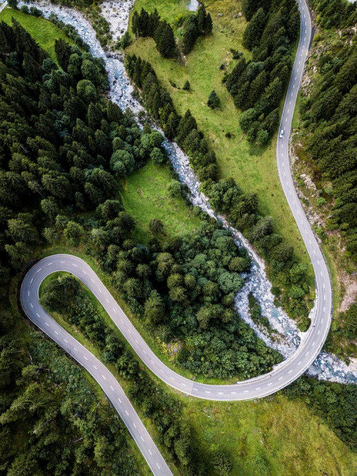 Fototapeta Naturalny krajobraz, Zielony i górskie przejście